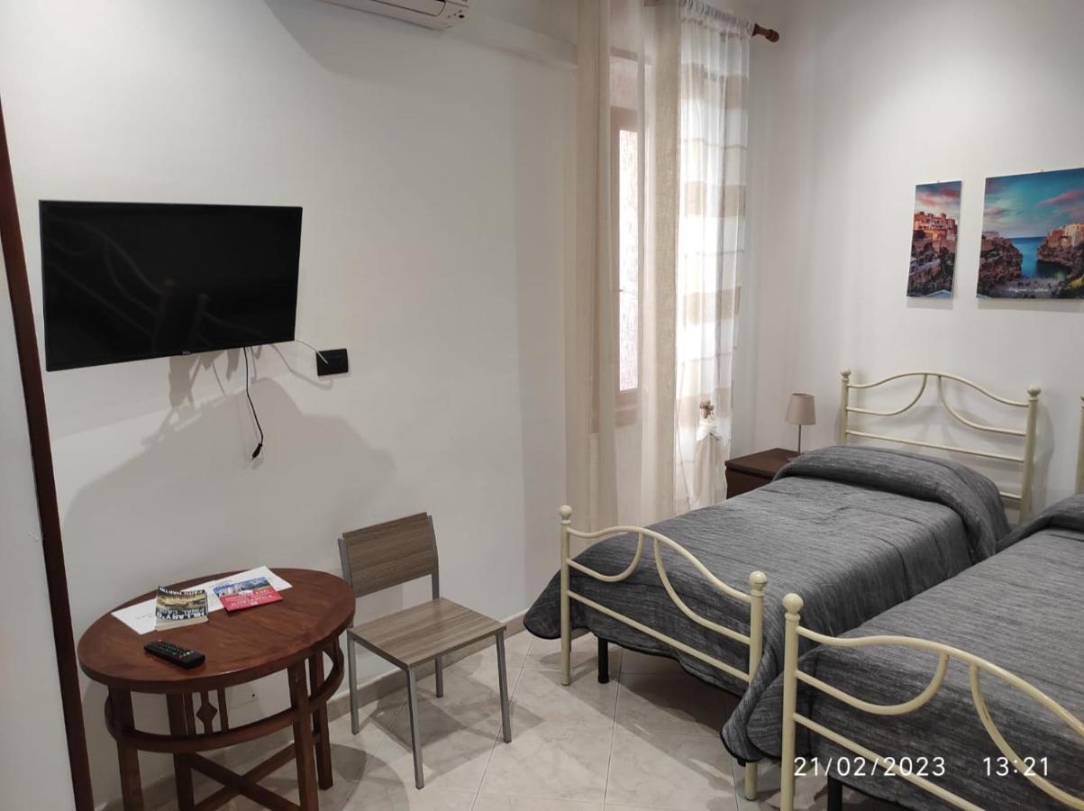 Residenza La Casa Di Pierino Apartment Bari Exterior photo